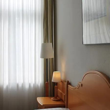 فندق Weidenhof 3*