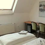 Weidenhof Szálloda 3*