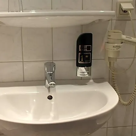 Weidenhof Szálloda 3*