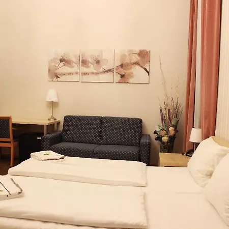 فندق Weidenhof 3*