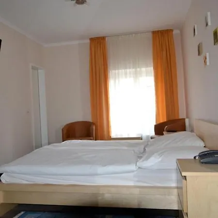 Weidenhof 3* Dusseldorf